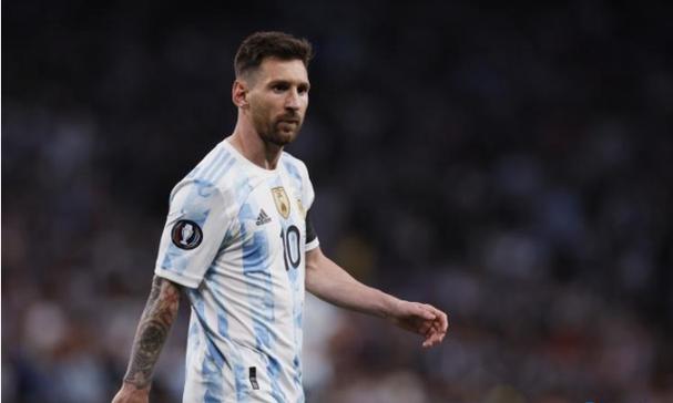 演员史钟麒罕见露面，与郭凯敏滕文骥刘信义聚